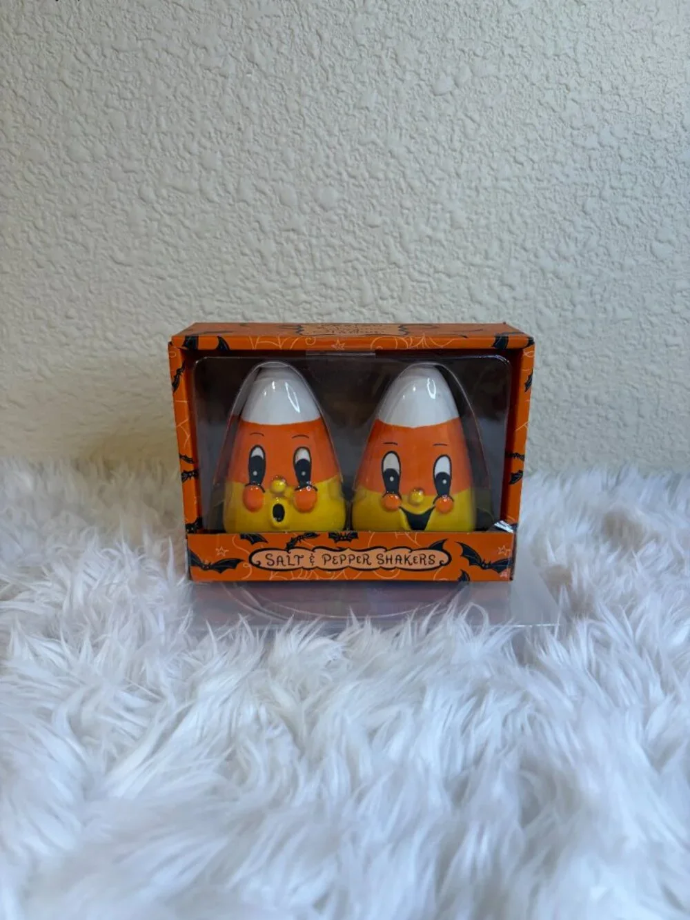 Johanna Parker Halloween Candy Corn Salt Pepper Shakers Ceramic Set of 2 NIB